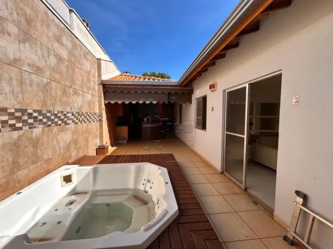 Casa de 190m² com 04 quartos à venda em condomínio fechado - Jardim dos Gerânios