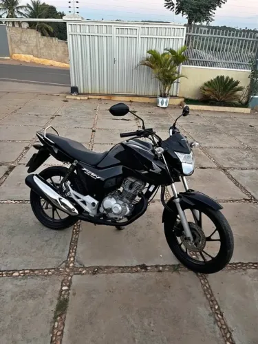 Cg fan moto de mulher