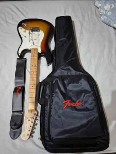 Guitarra Squier By Fender Califórnia Séries + Bag + Correia + Encordoamento.