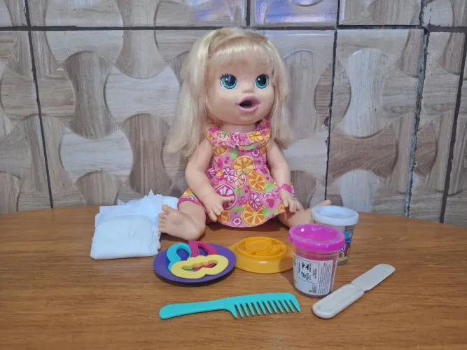 Boneca baby alive comilona funcionando em inglês e espanhol.