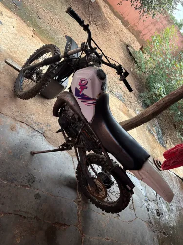 Vende-se Dt 200r