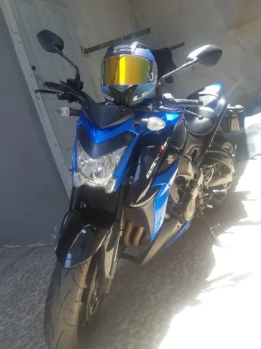 Suzuki 1000
