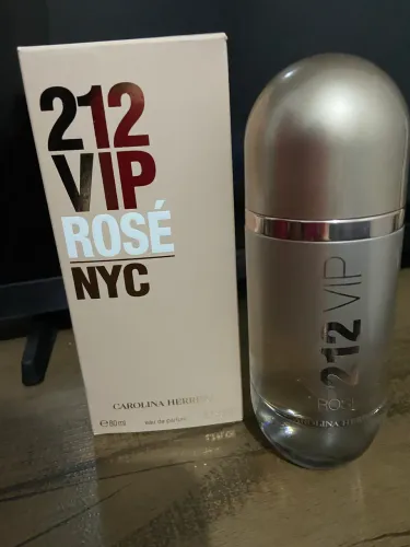 Perfume Carolina Herrera 212 Rosé