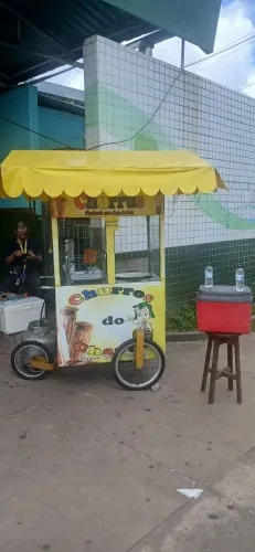 Precisa-se de vendedor pro carrinho de churros