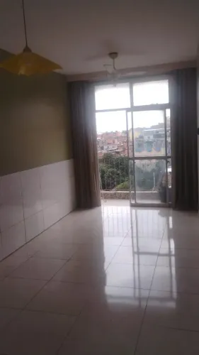 Rua ZIZI ..Aptº53 M² - Sala Varanda 2 Qtº Coz Amario BhºBlindex Gar em Lins de Vascon