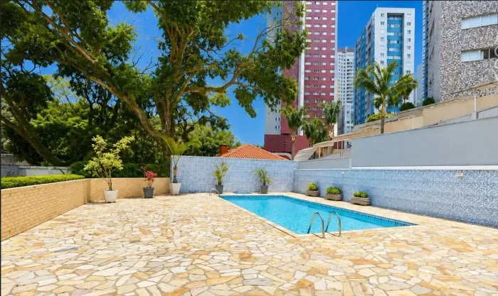 Apartamento mobiliado com 3 quartos em Bigorrilho - Curitiba - PR