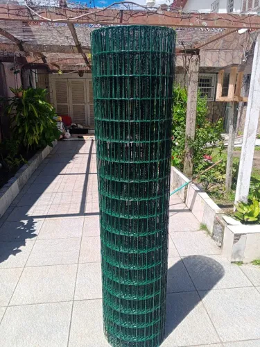 22x2 mts de tela nova.