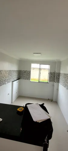 Aluga-se apartamento