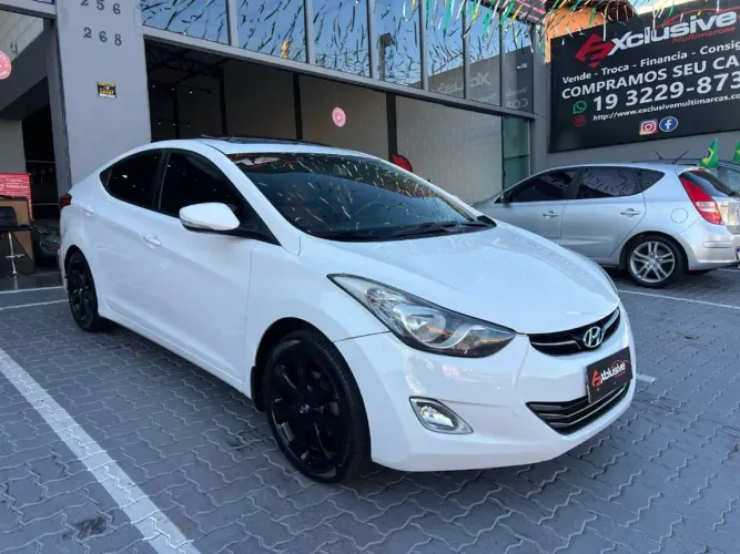 Hyundai Elantra GLS 1.8 16V Aut. 2013