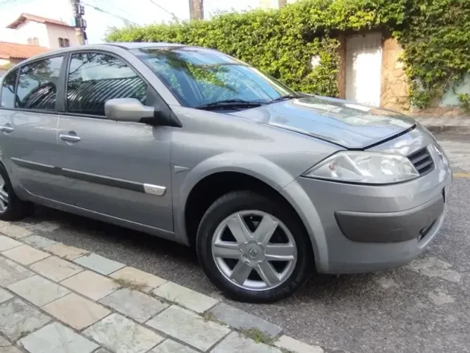 Renault Megane Sedan Dynamique Hi-flex 1.6 16V 2008
