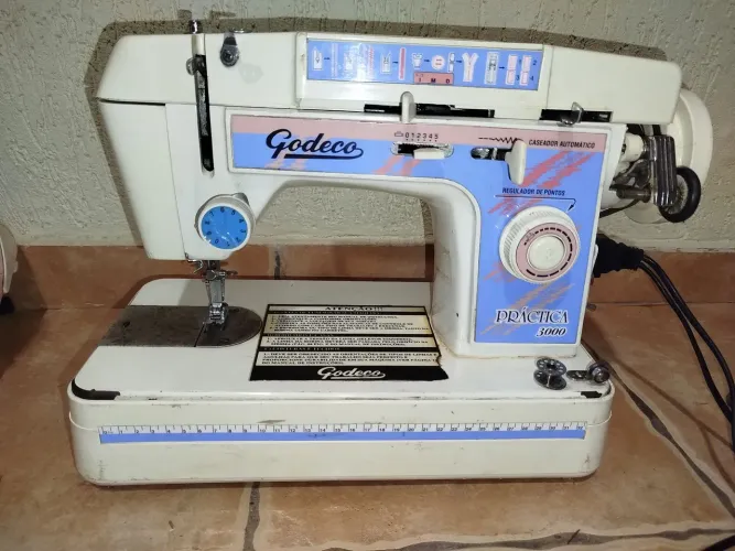 Máquina de costura 110 volts