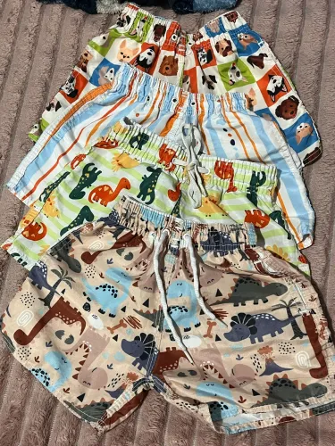 Shorts de criança variados