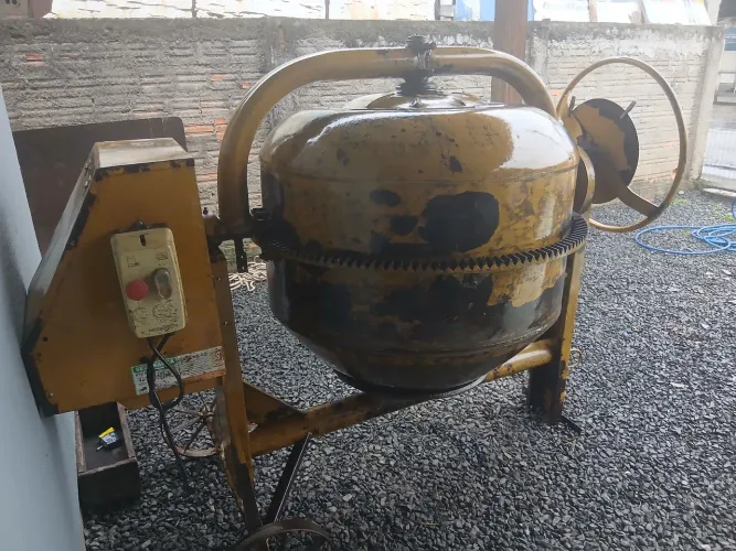 Betoneira 400L