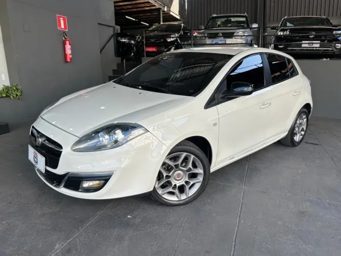 Fiat Bravo Blackmotion 1.8 Flex 16V 5P 2015