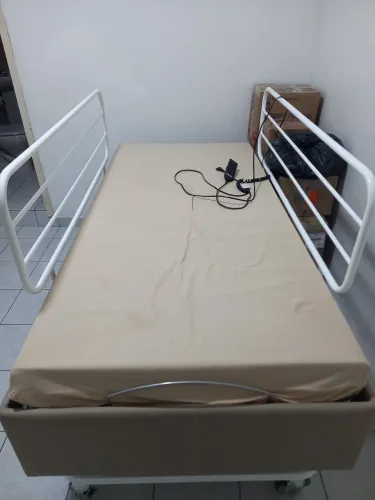 Cama hospitalar elétrica