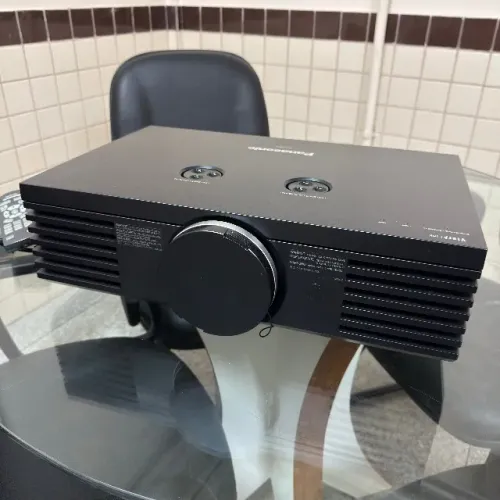 Projetor Panasonic PT-AE4000
