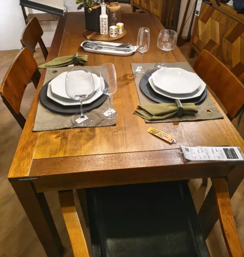 Mesa jantar Tok stok família madeira ou vidro