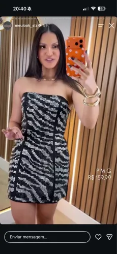 Vendo esse vestido usado uma única vez