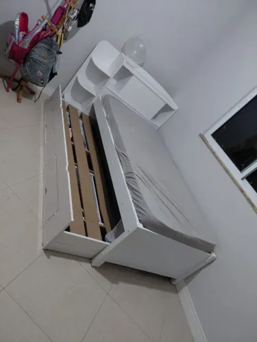 Cama solteiro com auxiliar 