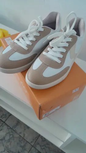 Tenis