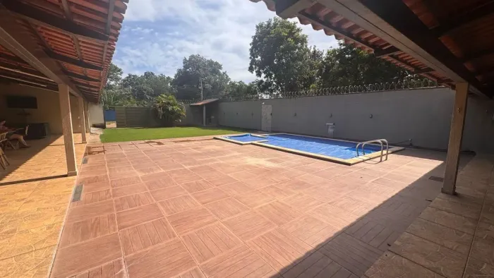 Vende-se casa de veraneio em Aruanã-GO