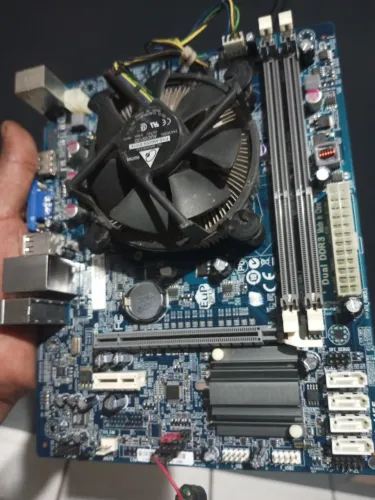 2 1155 com core i3220 e 2120 leia a descrição 