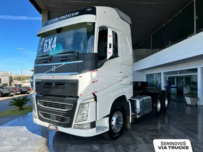 Caminhão Volvo FH 540 6x4 Branco 2018/2019 - Suspensão Ar