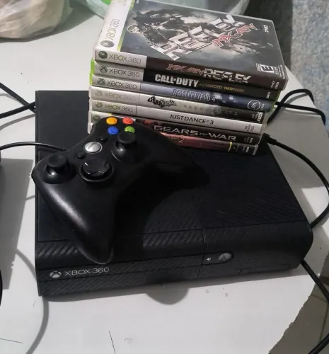 Xbox 360 + jogos e Kinect em ótimas condições