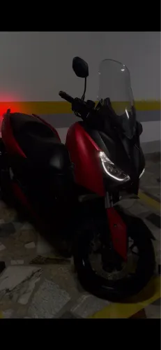 Vendo Xmax 250cc Abs 2021.