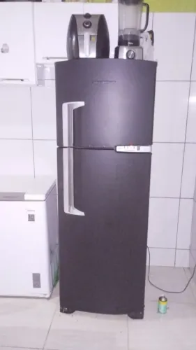 Vende-se Geladeira Brastemp