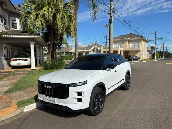 Jaecoo 7 / J7 Luxury 1.5 TB 16V AUT 5P (híbrido) 2026