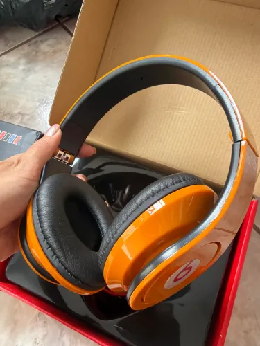 Headphone