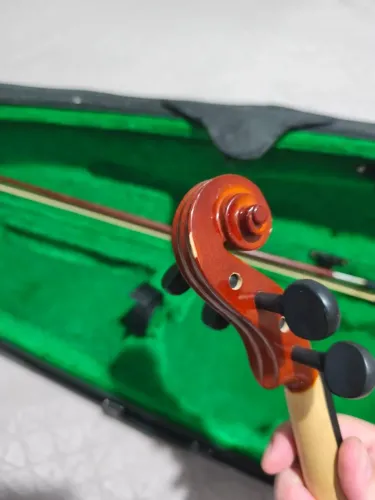 Violino 1/4 com Case junto