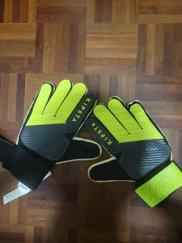 Luva de goleiro Kipsta f100 - excelente estado