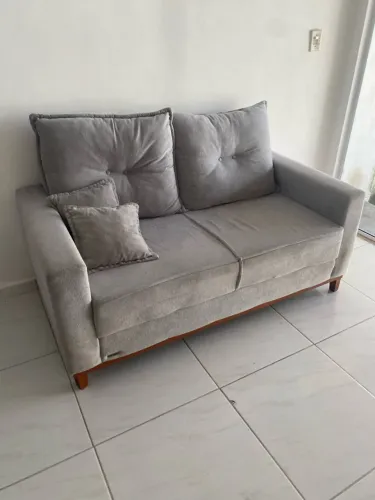 Vendo sofá 2 lugares pouco tempo de uso