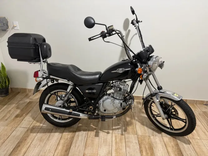 Suzuki Intruder 125 2013