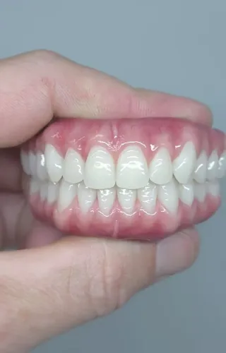 Seu sorriso merece cuidado sem pesar no bolso