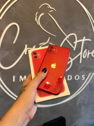 iPhone 11 64GB - Vermelho