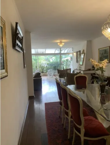 Casa Sobrado - Pacaembu - 4 Dormitórios - 441m².