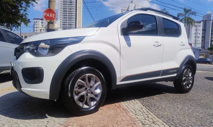 Fiat Mobi Trekking 1.0 Flex 5P 2025