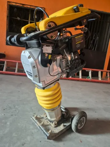 COMPACTADOR PERCUSSÃO SAPINHO PULA PULA GASOLINA 14kN