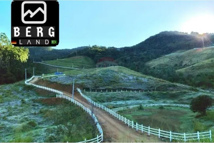Seu Refúgio Ideal no Campo em Vargem do Cedro