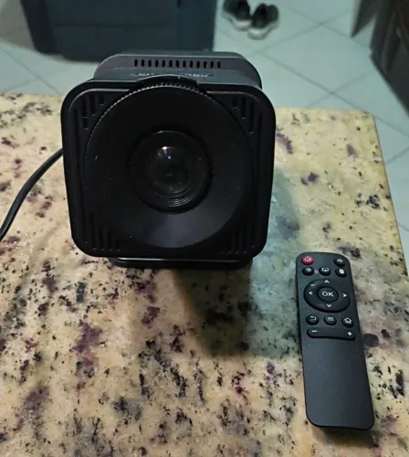 Projetor HY320 720P HD LED - Wi-Fi e Bluetooth