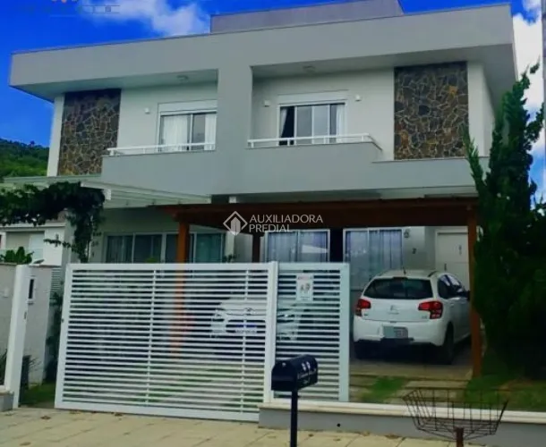 Ótima casa em Região muito Tranquila