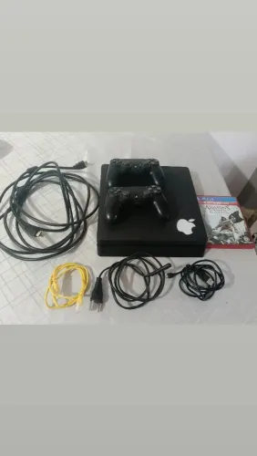 Playstation 4 slim