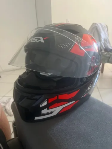 Capacete ASX com óculos TAM 60 usei muito pouco