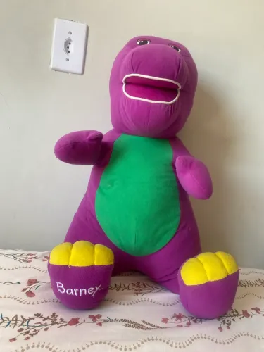 Boneco de Pelúcia Barney
