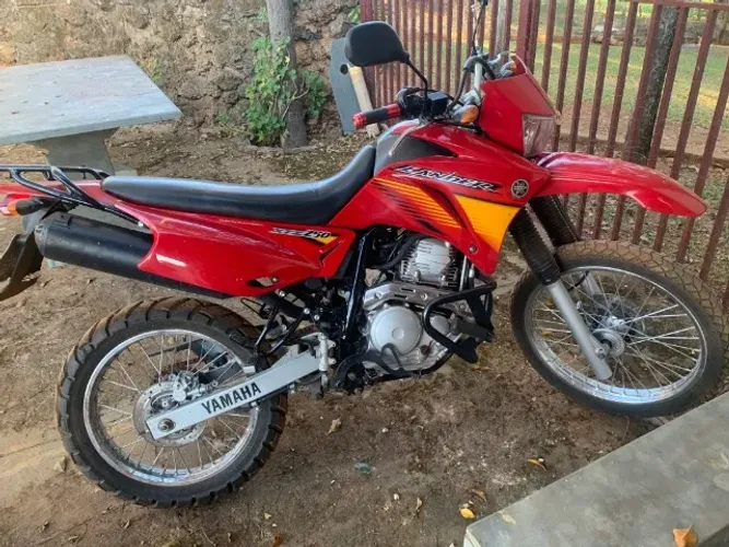Yamaha Lander 250cc sem detalhes