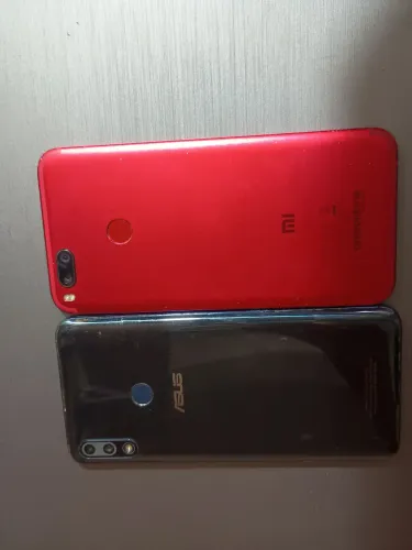 Celular retirada de peças 80,00 os dois