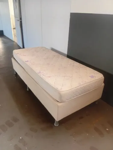 CAMA BOX SOLTEIRO COM COLCHÃO